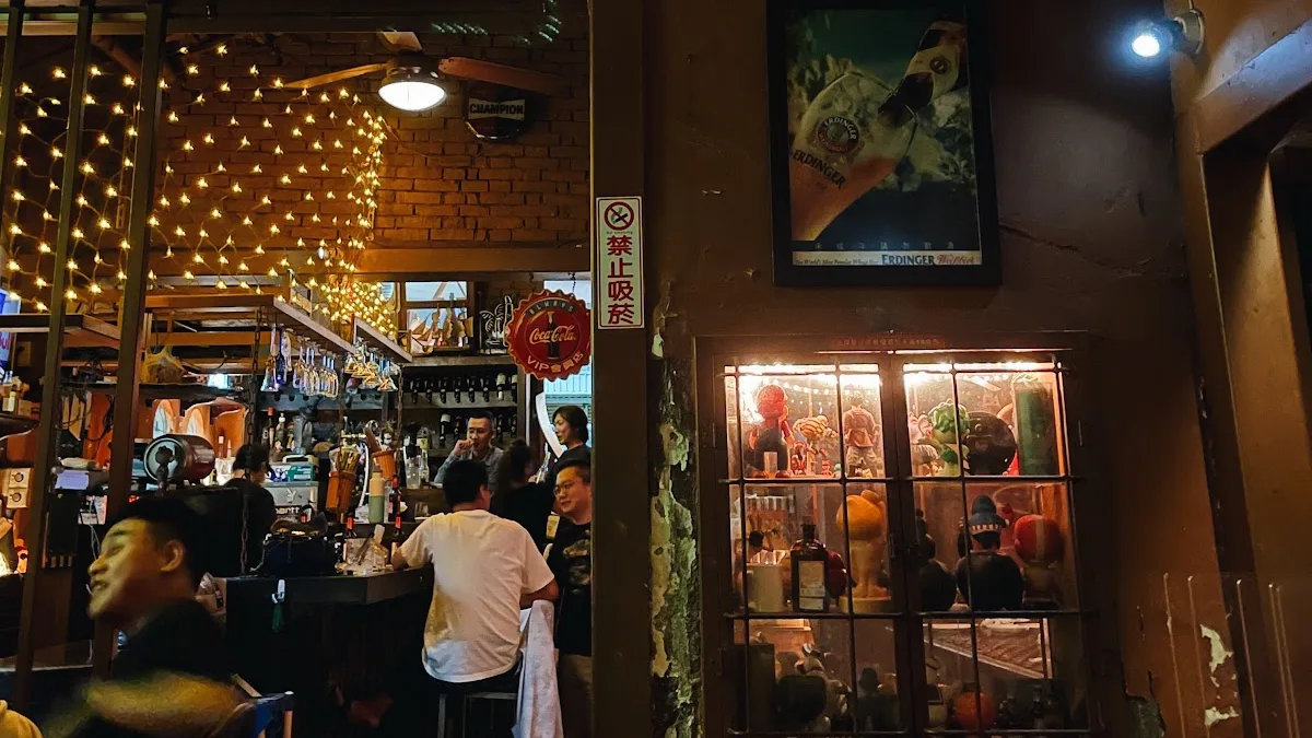 Hi Relax 員林市彰化酒吧店家圖片