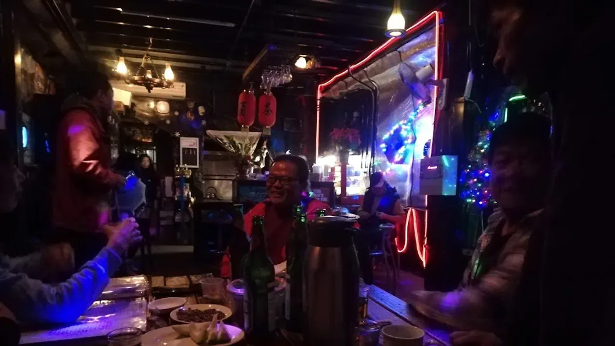 9號會所 MORE BAR CLUB 彰化市彰化酒吧店家圖片